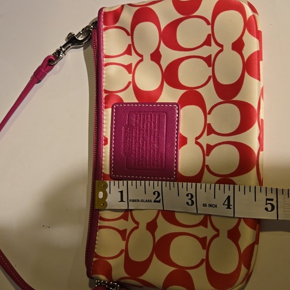 Coach nylon wristlet  pink/white - Picture 6 of 6